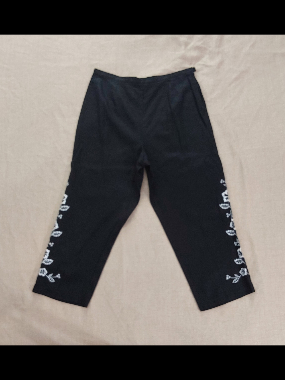 Black Cropped Pants with White Embroidered Side Floral